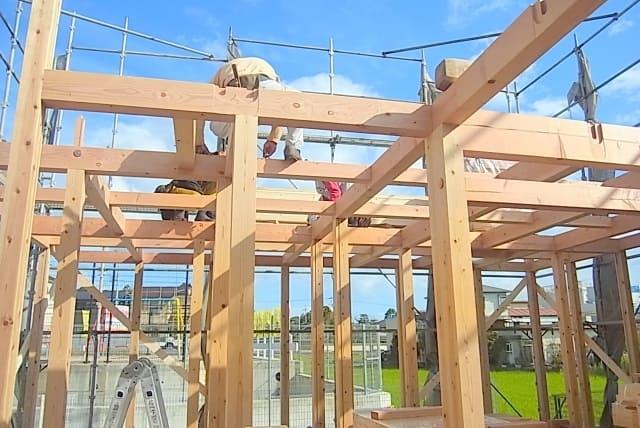 建て方大工 経験不問 日給制 日曜休み 定年あり バイト｜(有)大祐｜愛媛県松山市北井門
