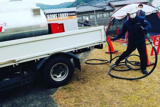 石油製品配送 2ｔ・4ｔローリー車 危険物乙4 年齢不問 パート｜松山興産(株)｜愛媛県伊予郡松前町北黒田