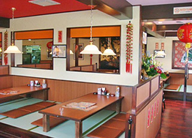 店内から厨房は見えないので、コツコツ＆モクモク仕事ができます！