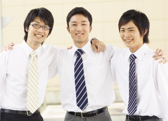 「車の販売は難しいのでは…？」そんな心配はご無用。MINIはファン層の厚い人気車。更に先輩スタッフがしっかりサポート致します。
