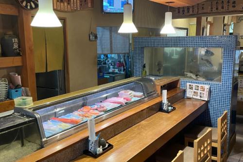 ホールスタッフ 厨房補助 後片付け 夕方スタート パート|日光寿し|愛媛県松山市高岡町